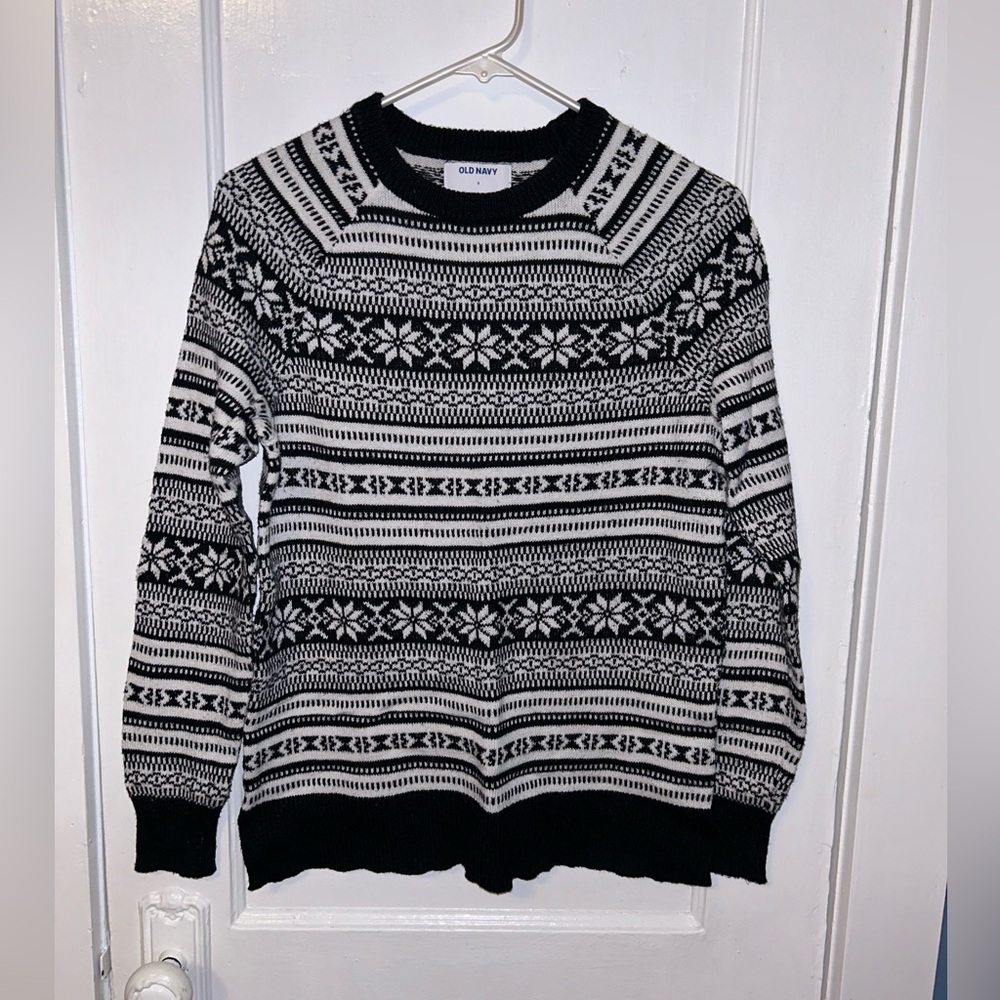 Fair isle black and white winter sweater